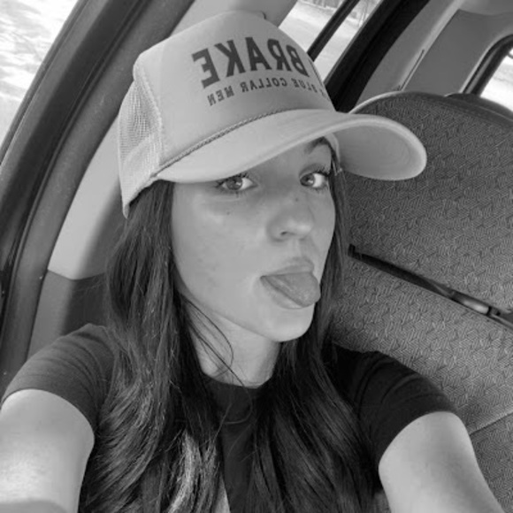 Meet the Posher Other - Meet your Posher, Natalie